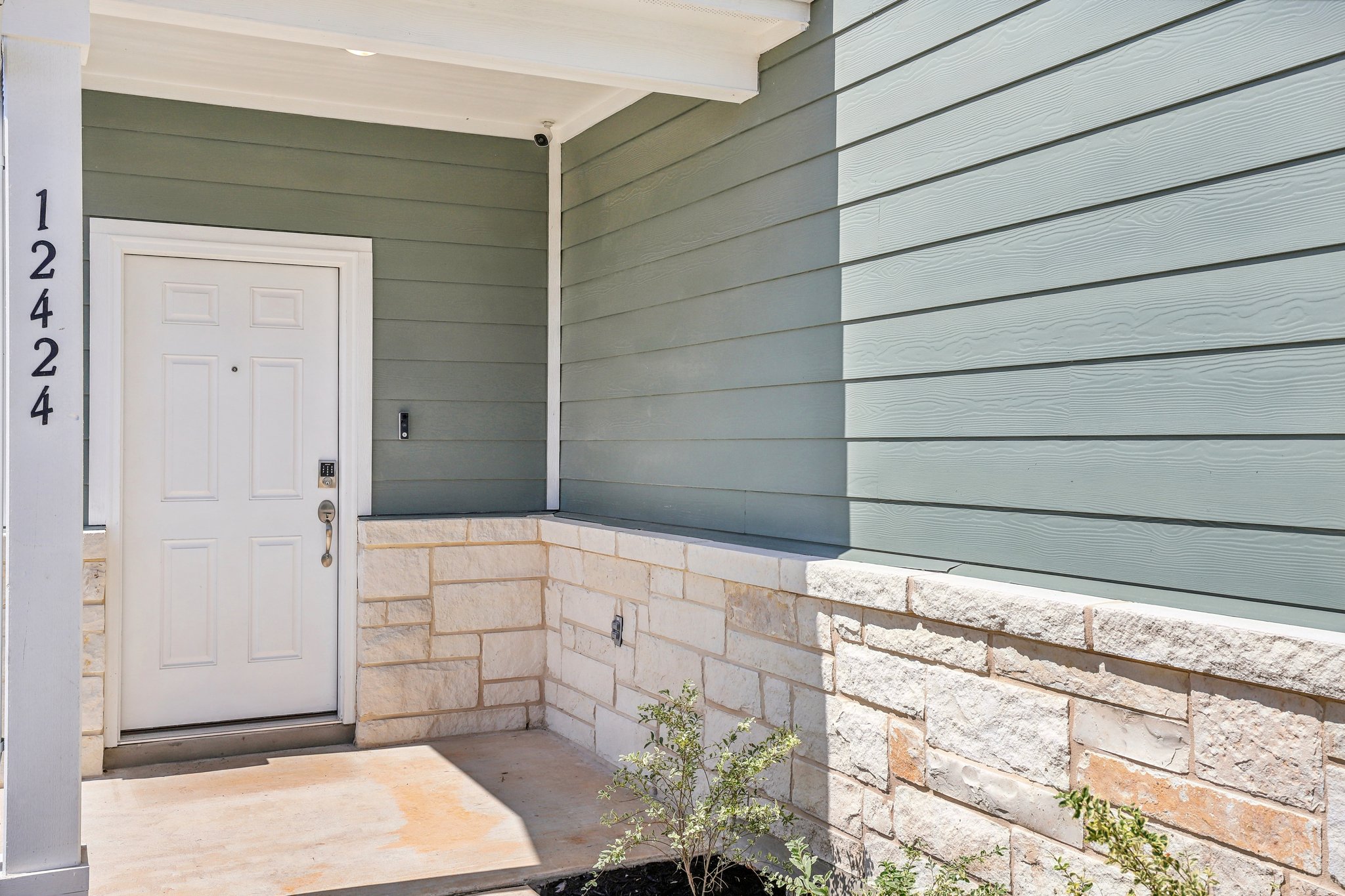 Exterior wainscoting