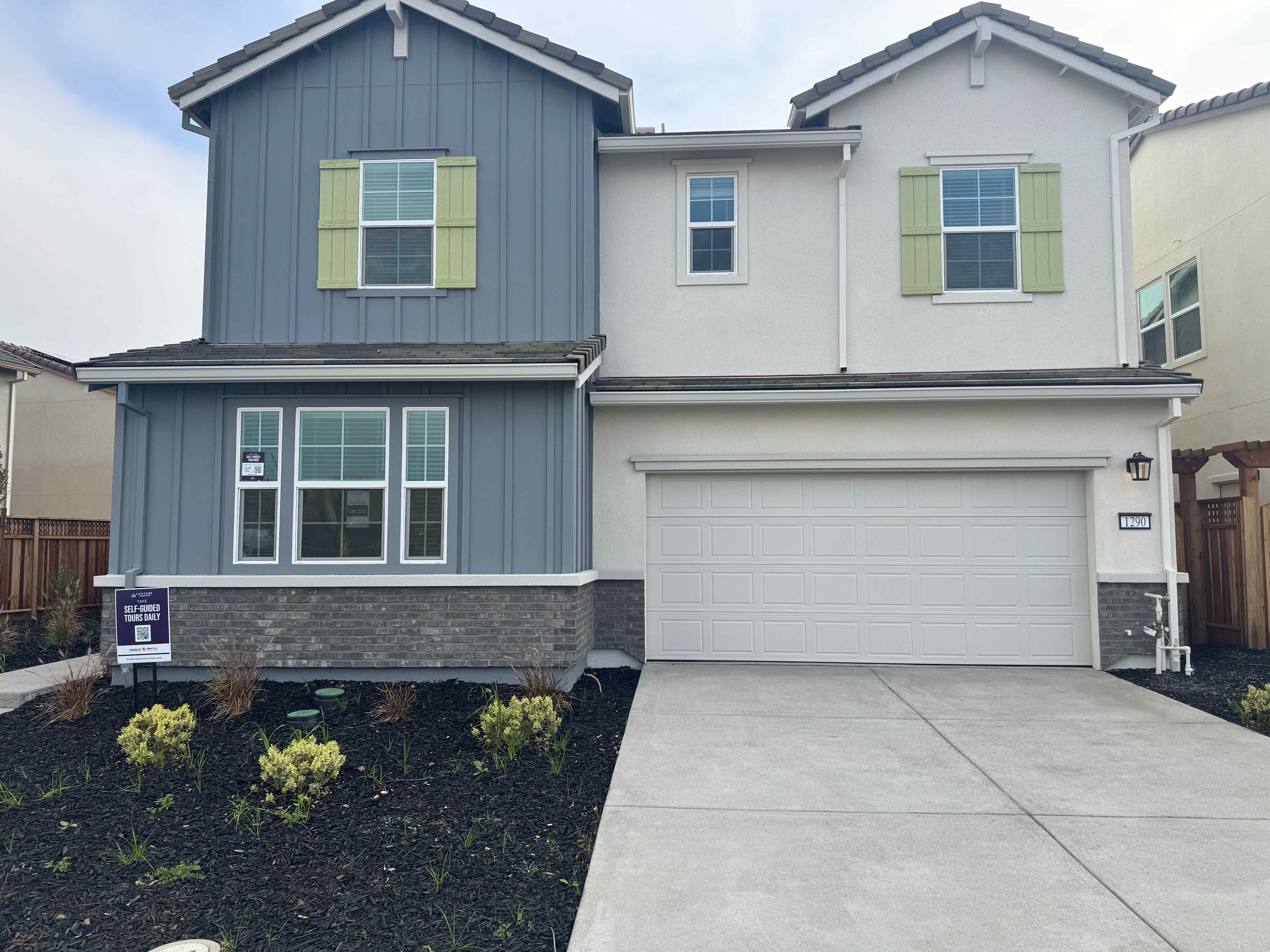 0111 1290 N Robiolo Lane