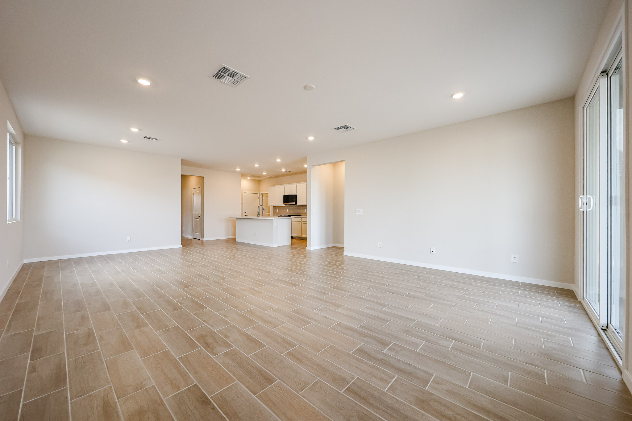 0060 40010 W SPARKS LN